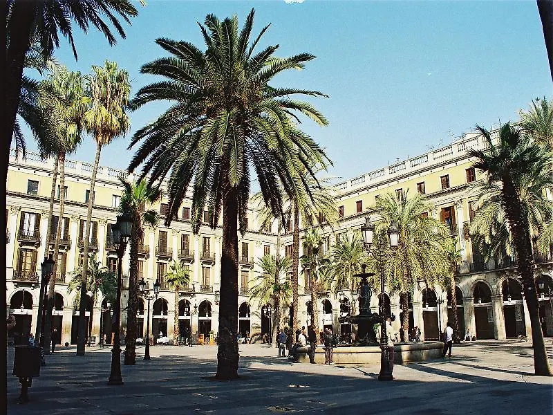 ***  Hotel California Barcelona Spain