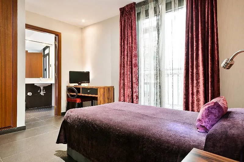 Hotel California Barcelona 3*,